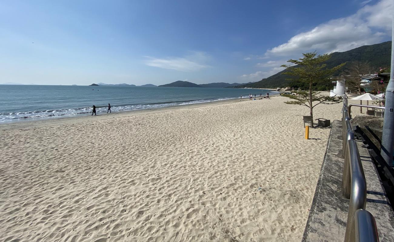 Foto de Upper Cheung Sha Beach con arena brillante superficie