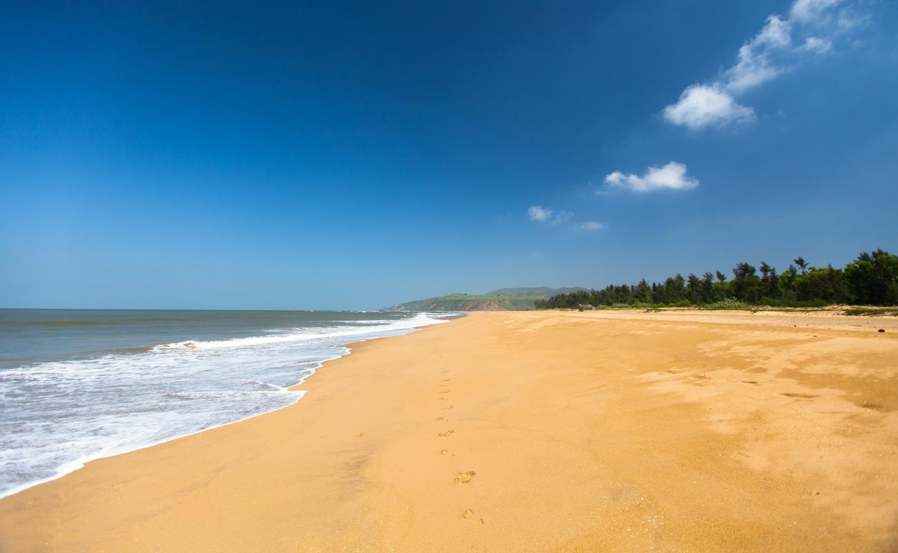 Foto de Gangekolla beach con arena brillante superficie