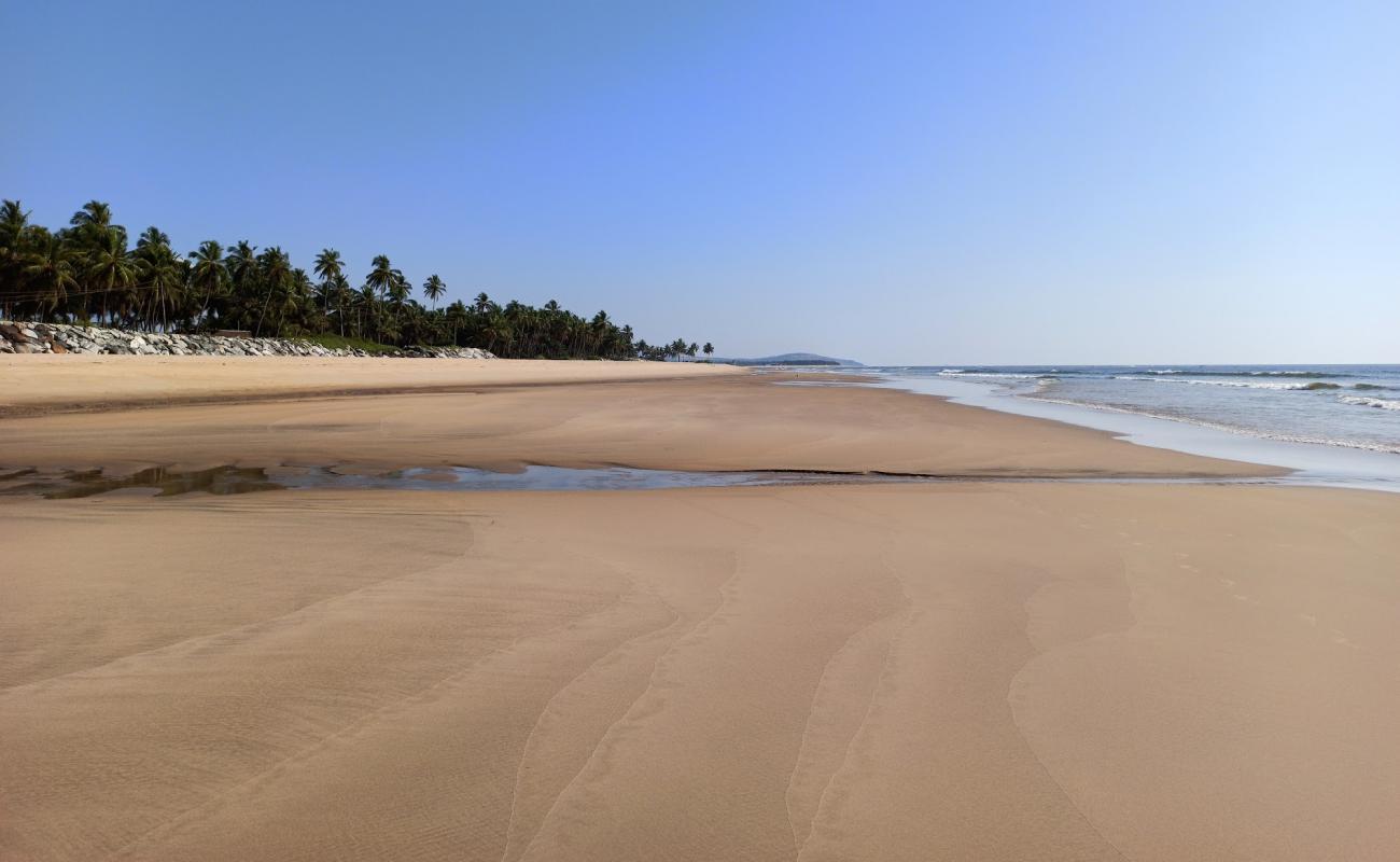 Foto de Pavinkurva Beach con arena brillante superficie