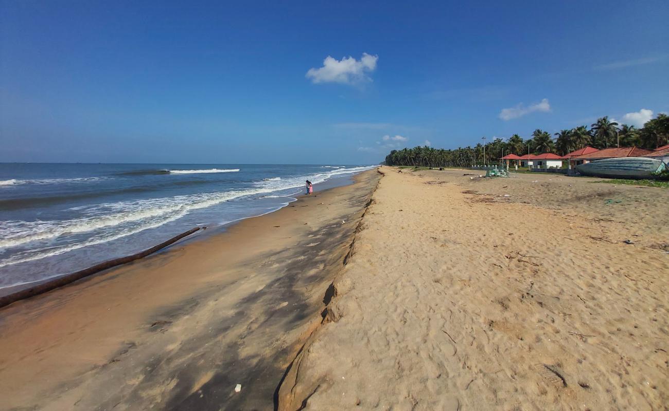 Foto de Nattika Beach con arena brillante superficie