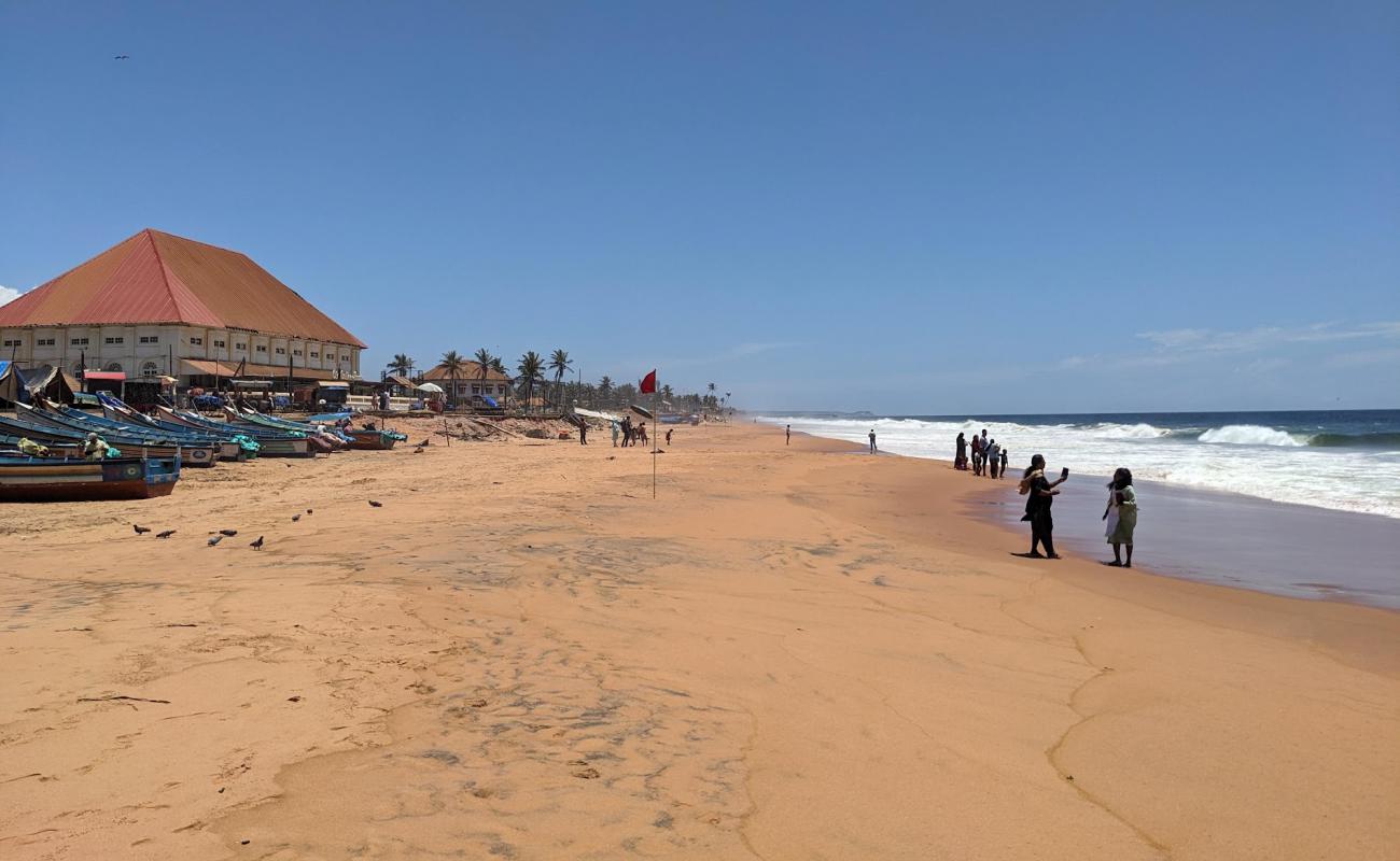 Foto de Shangumugham Beach con arena brillante superficie