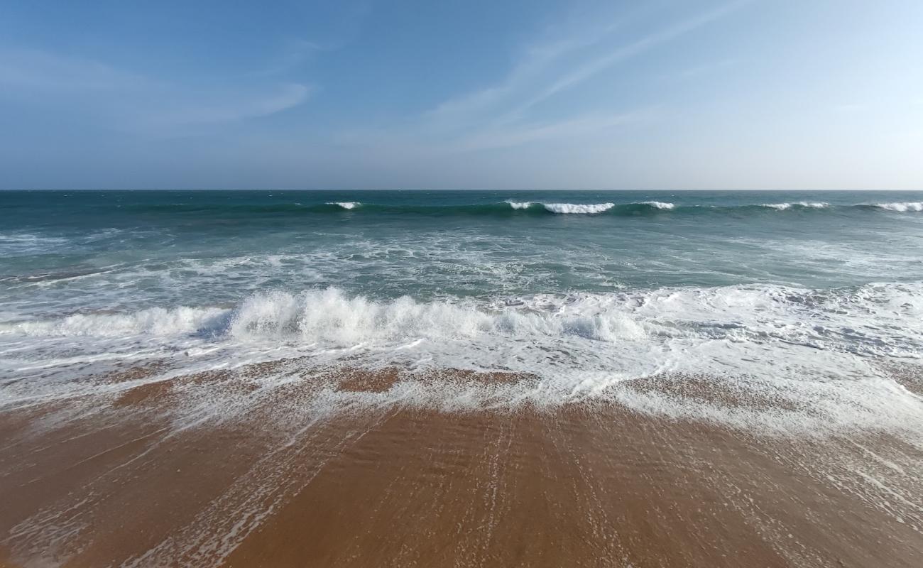 Foto de Kundal Beach con arena brillante superficie