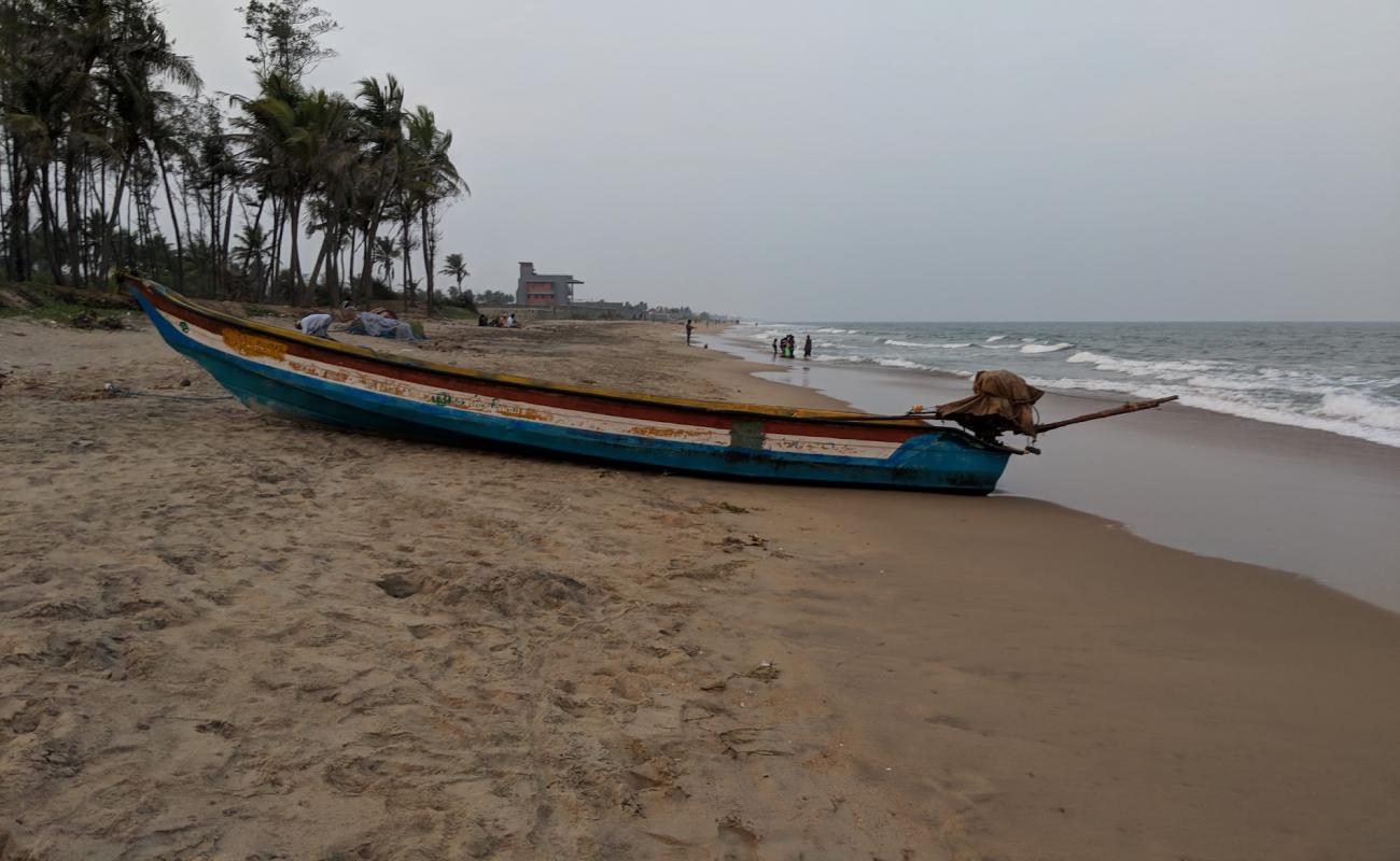 Foto de Kanathur Beach con arena brillante superficie