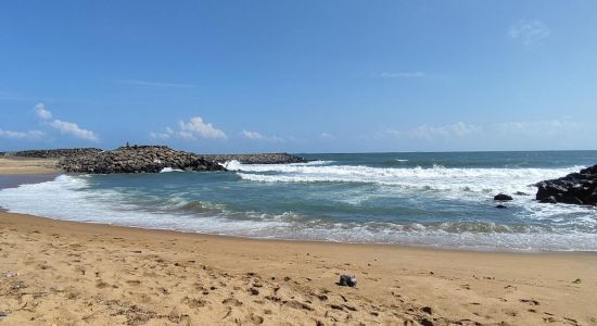 Ennore Thazankuppam Breakwater Beach View