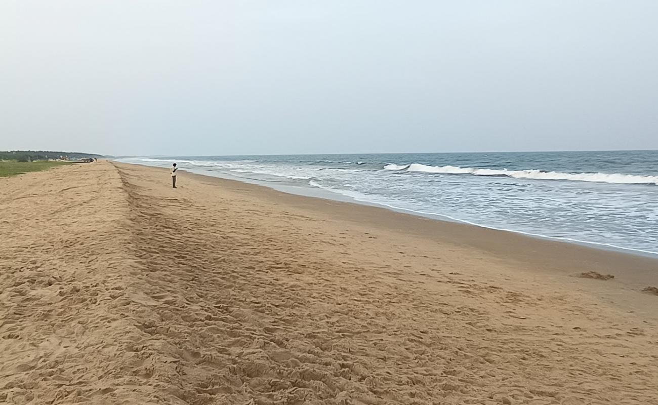 Foto de Madanur Beach con arena brillante superficie