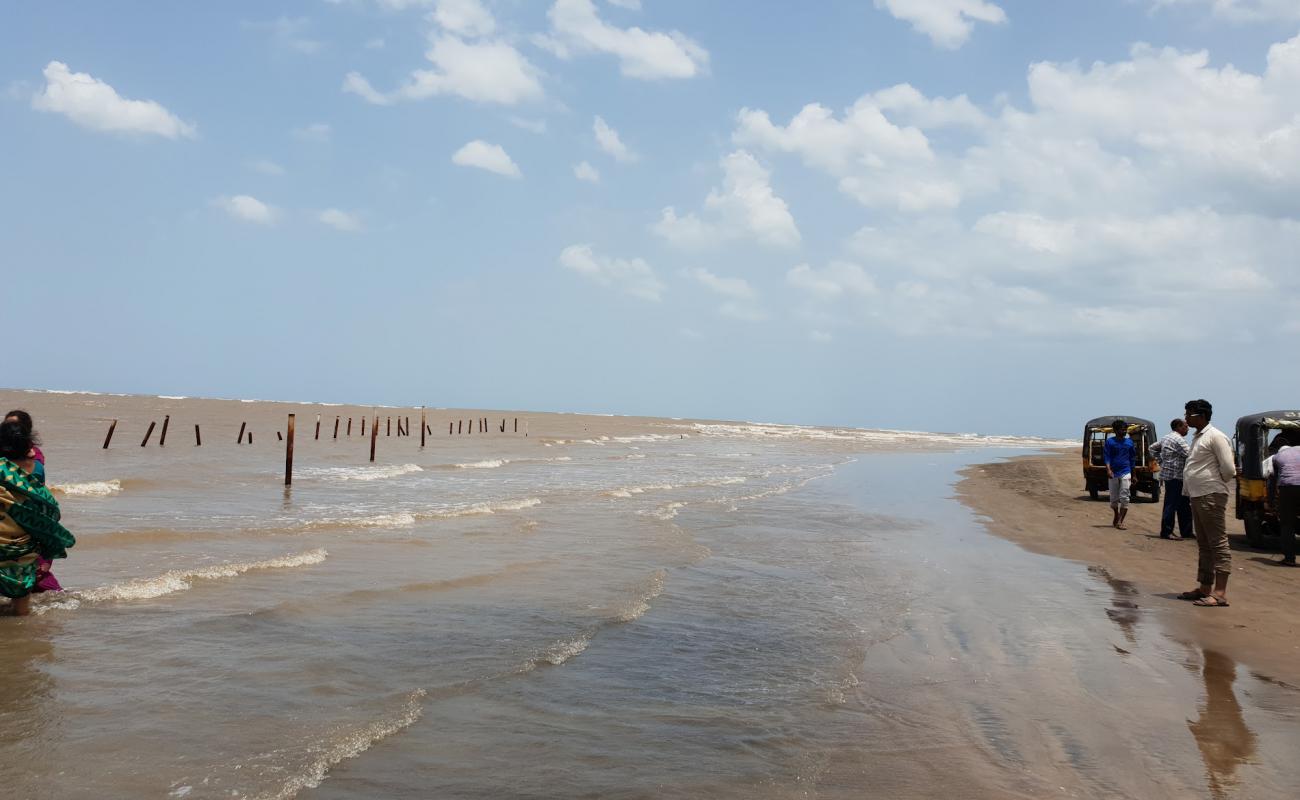 Foto de Hamsaladeevi Beach con arena brillante superficie