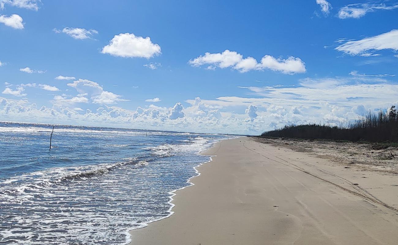 Foto de Gollapalem Beach con arena brillante superficie