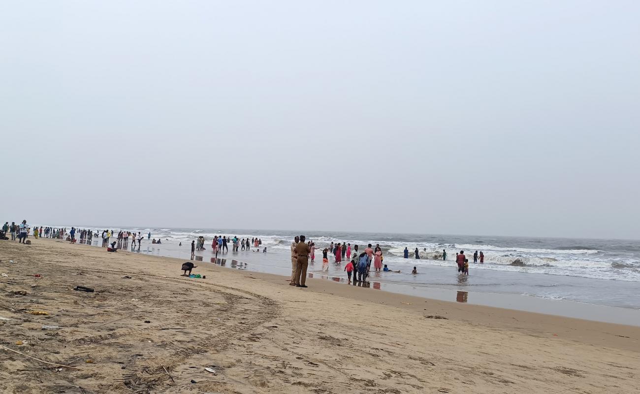 Foto de Kakinada Beach con arena brillante superficie