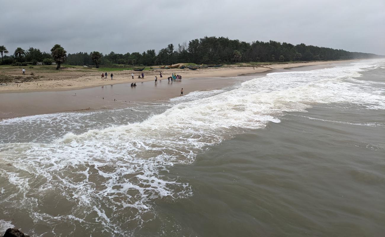 Foto de Addaripeta Beach con arena brillante superficie