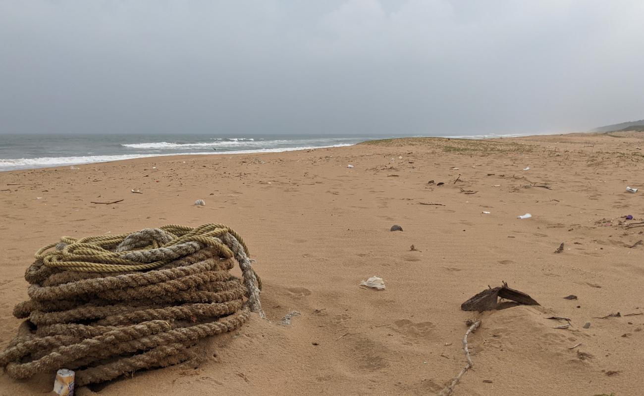 Foto de Kothamukkam Beach con arena brillante superficie