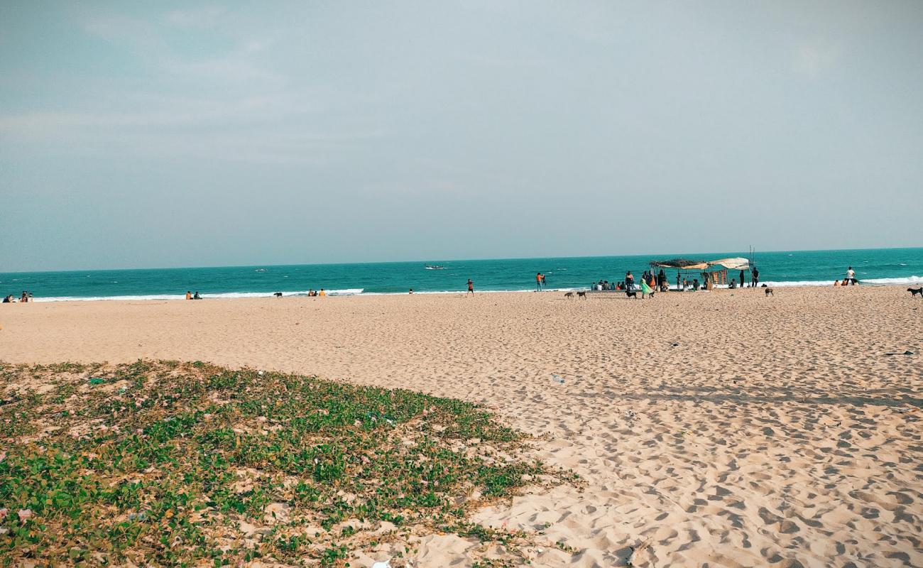 Foto de Sonapur Beach con arena brillante superficie