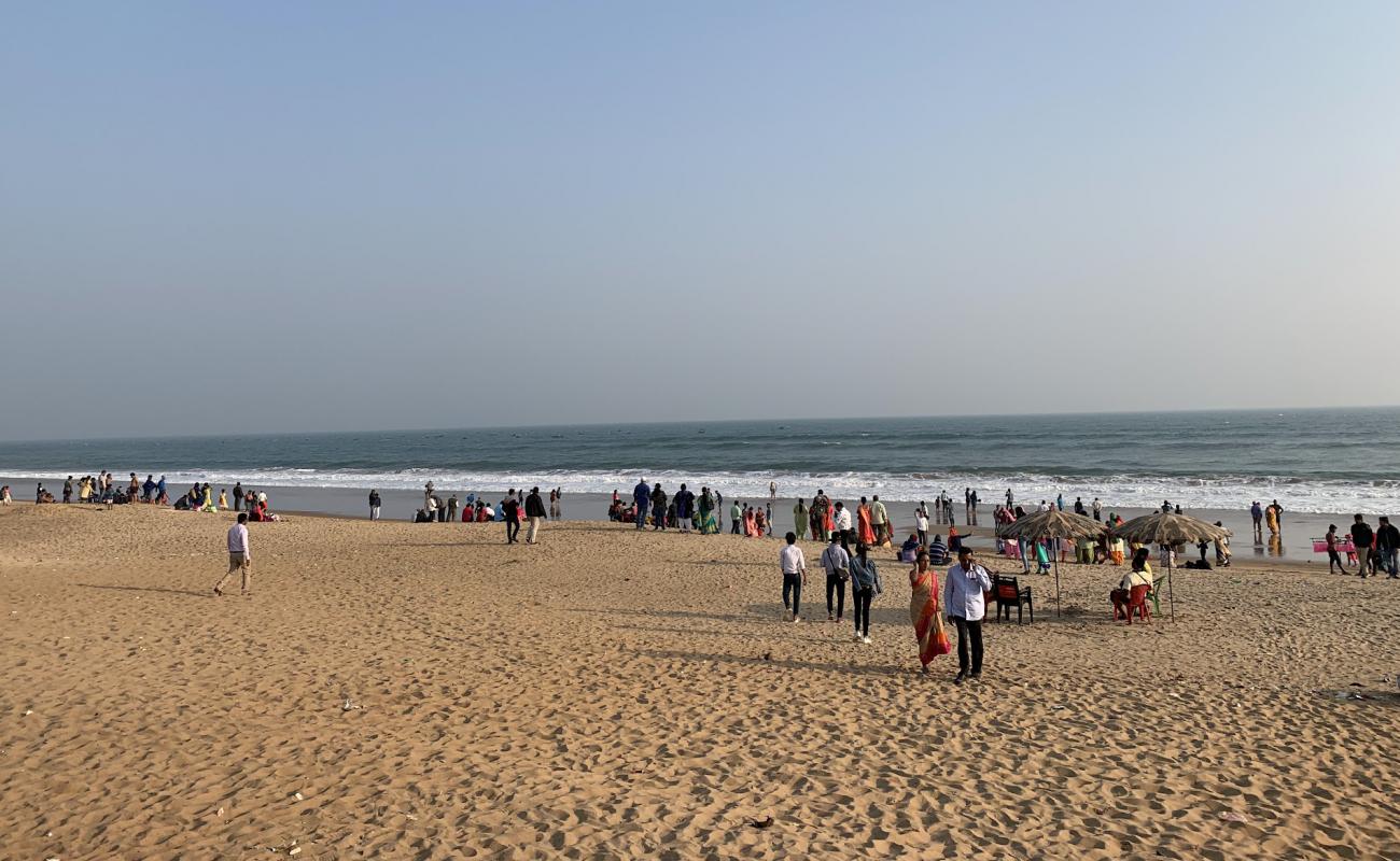 Foto de Marine Drive Beach con arena brillante superficie