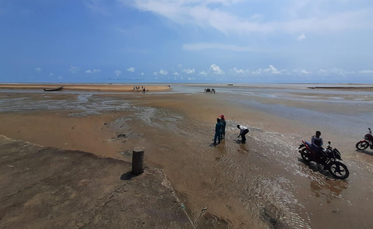 Foto de Talsari Beach con arena brillante superficie