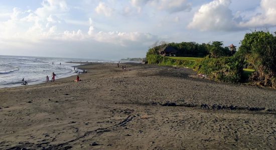 Mengening Beach