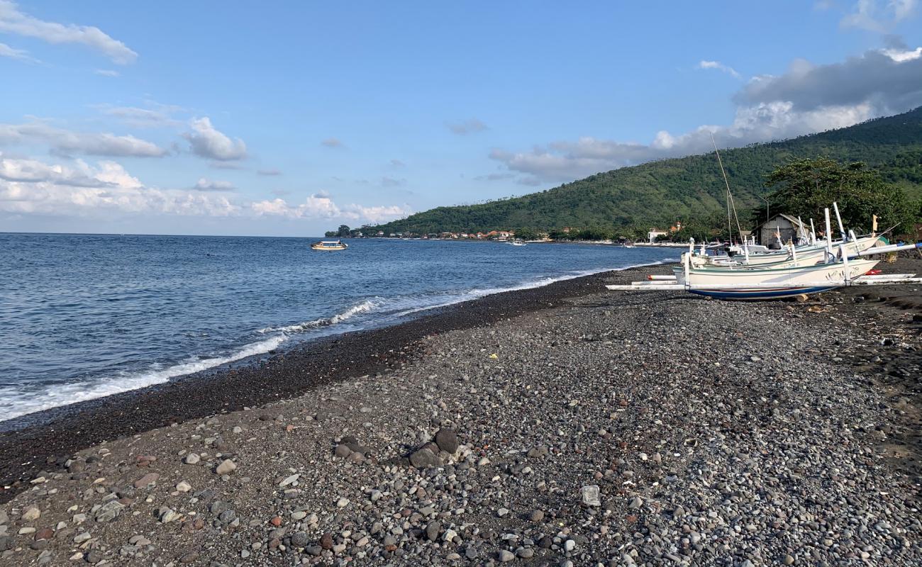 Foto de Melasti Beach Amed con arena gris y guijarros superficie