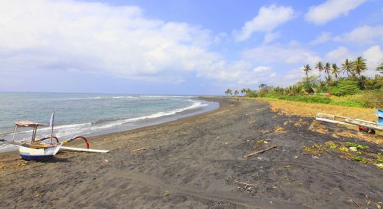 Gumicik Ketewel Beach