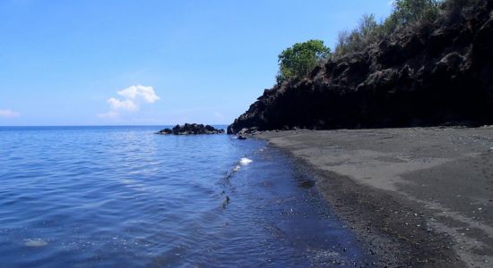 Wisata Pantai Tekalok