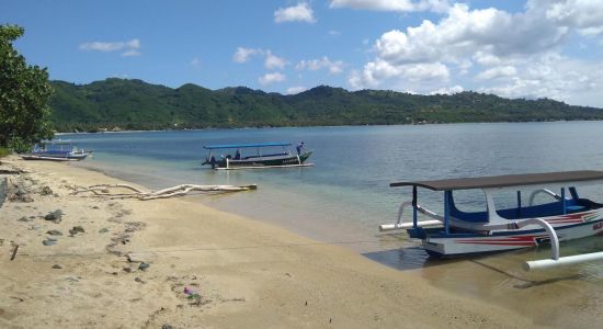 Laut Biru Beach