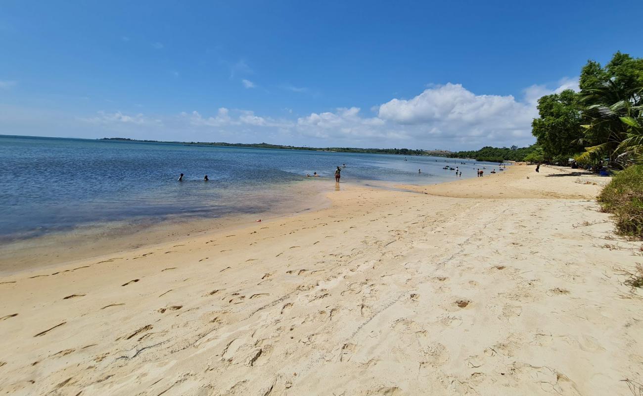 Foto de Zore Beach con arena brillante superficie