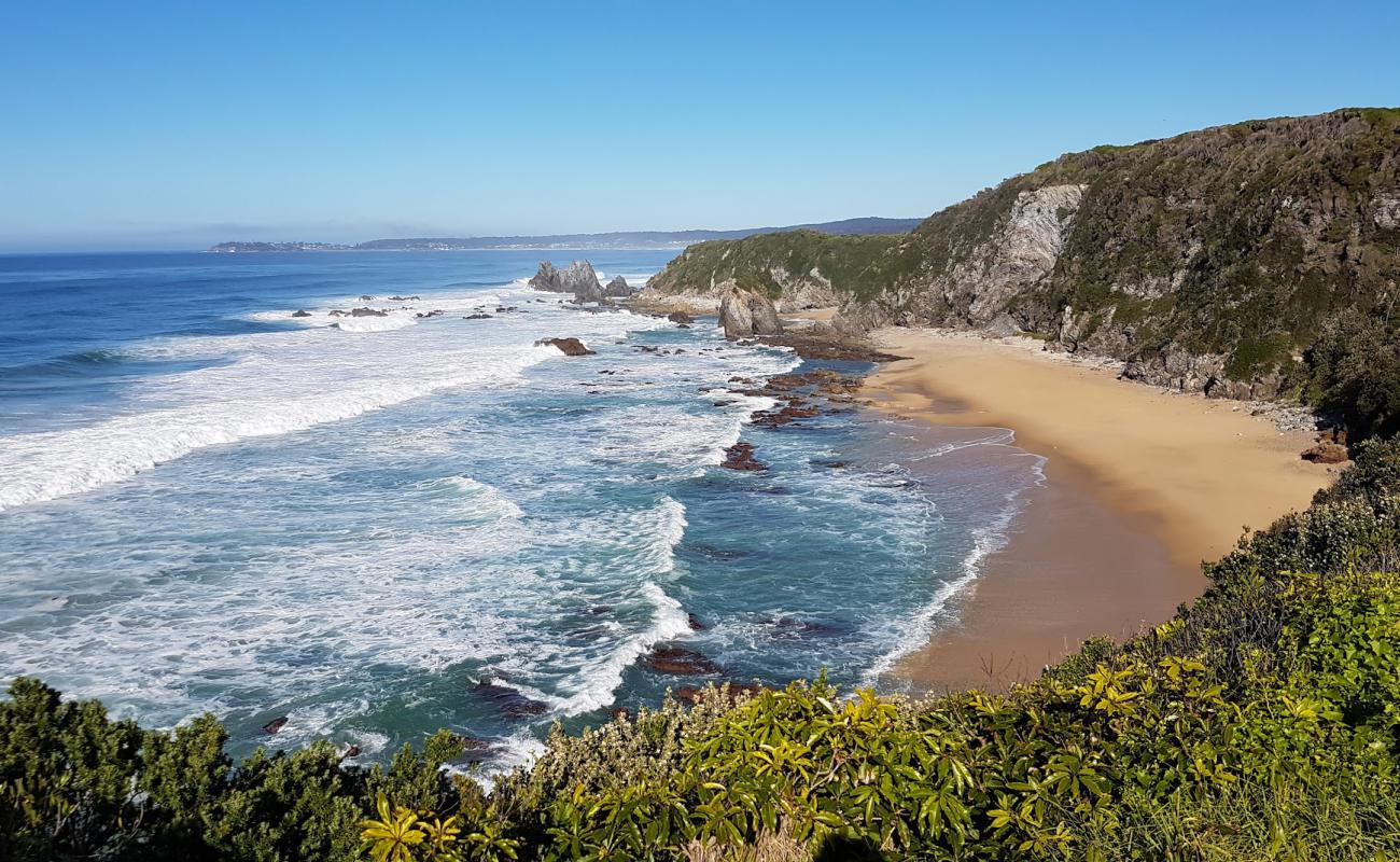 Foto de Horse Head Rock Beach con arena brillante superficie