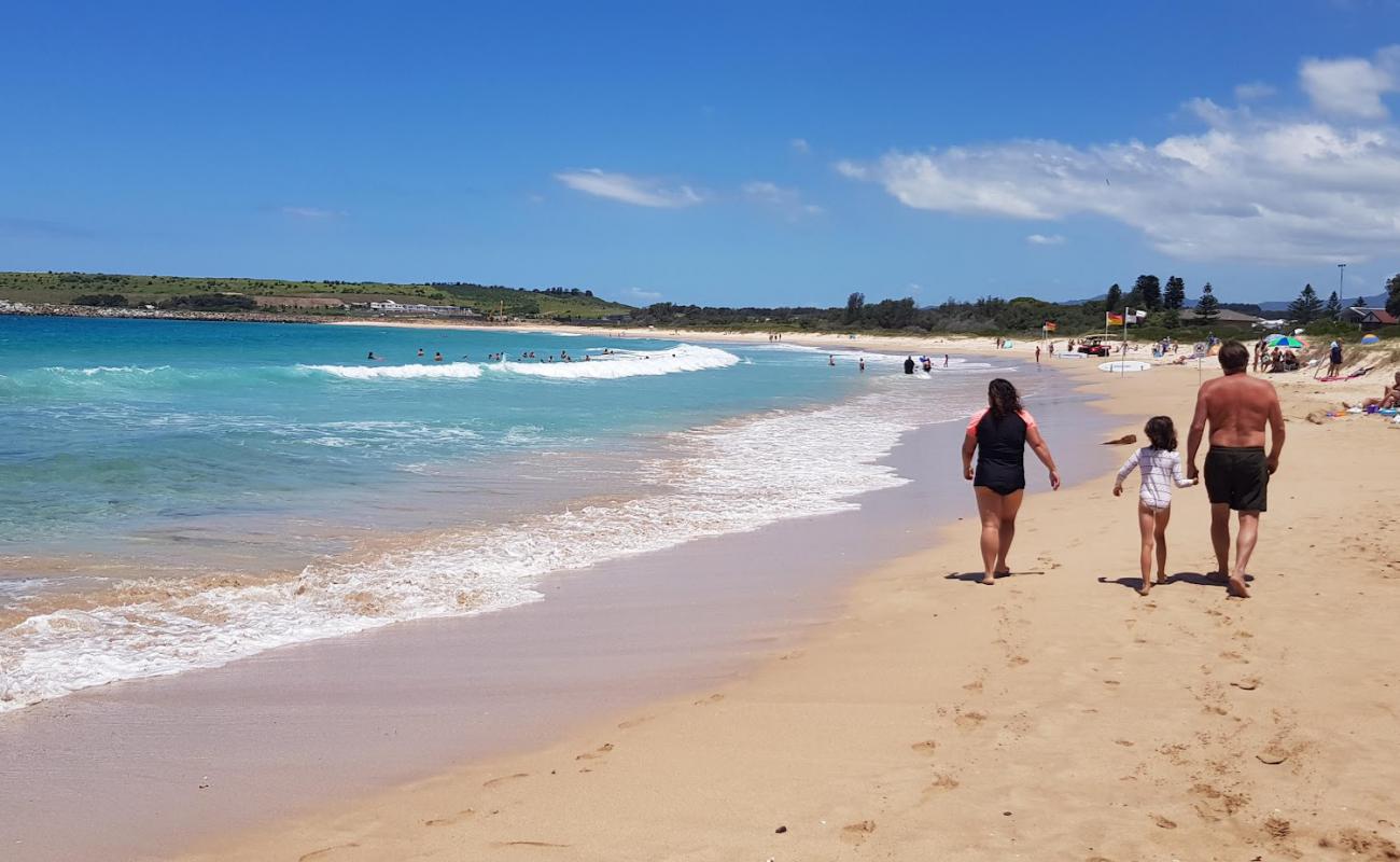 Foto de Shellharbour South Beach con brillante arena fina superficie