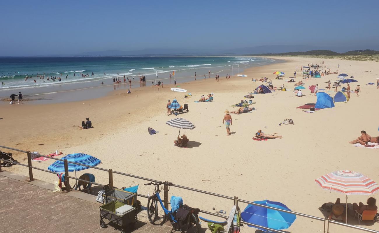 Foto de Port Kembla Pool Beach con arena brillante superficie