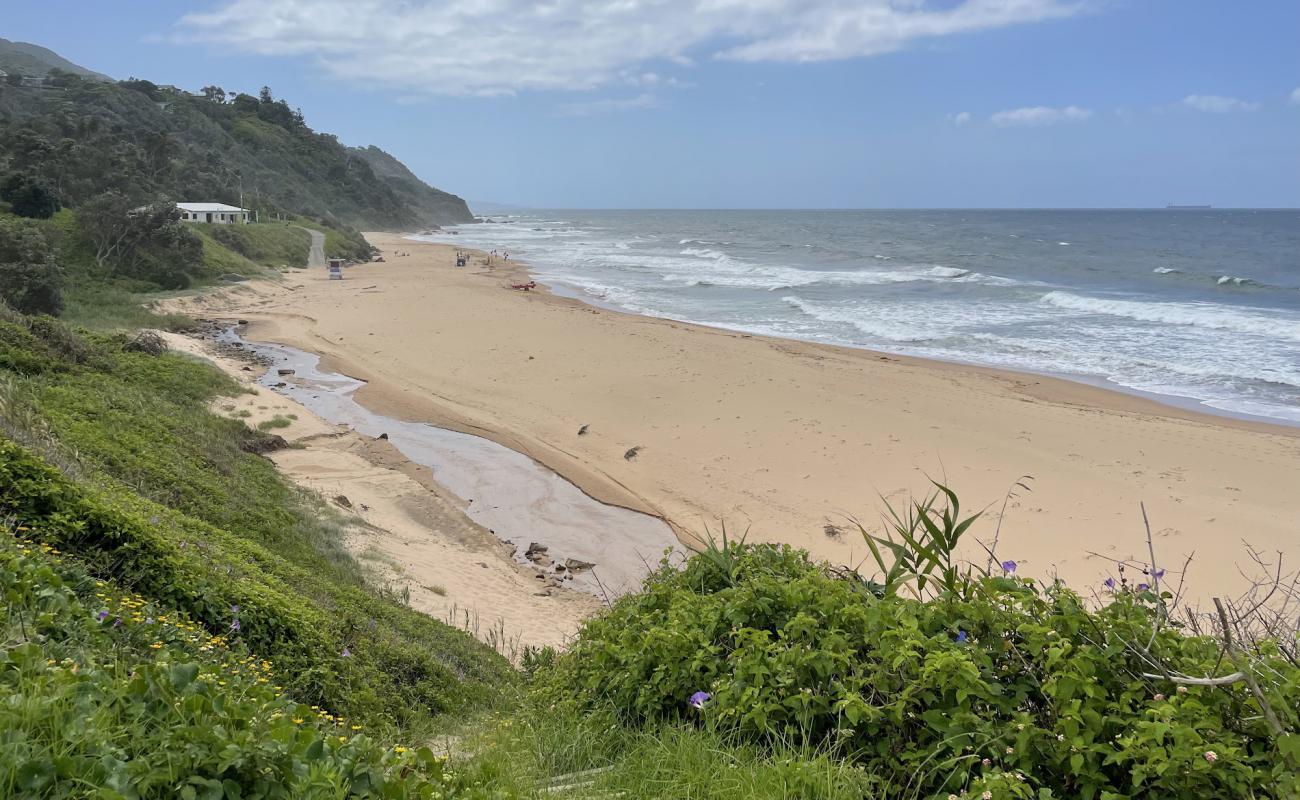 Foto de Scarborough Beach con arena brillante superficie