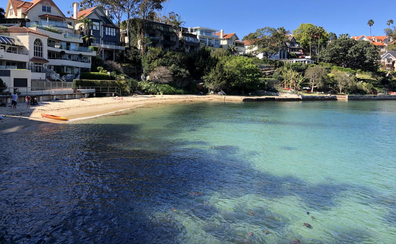 Foto de Hayes Street Beach con brillante arena fina superficie