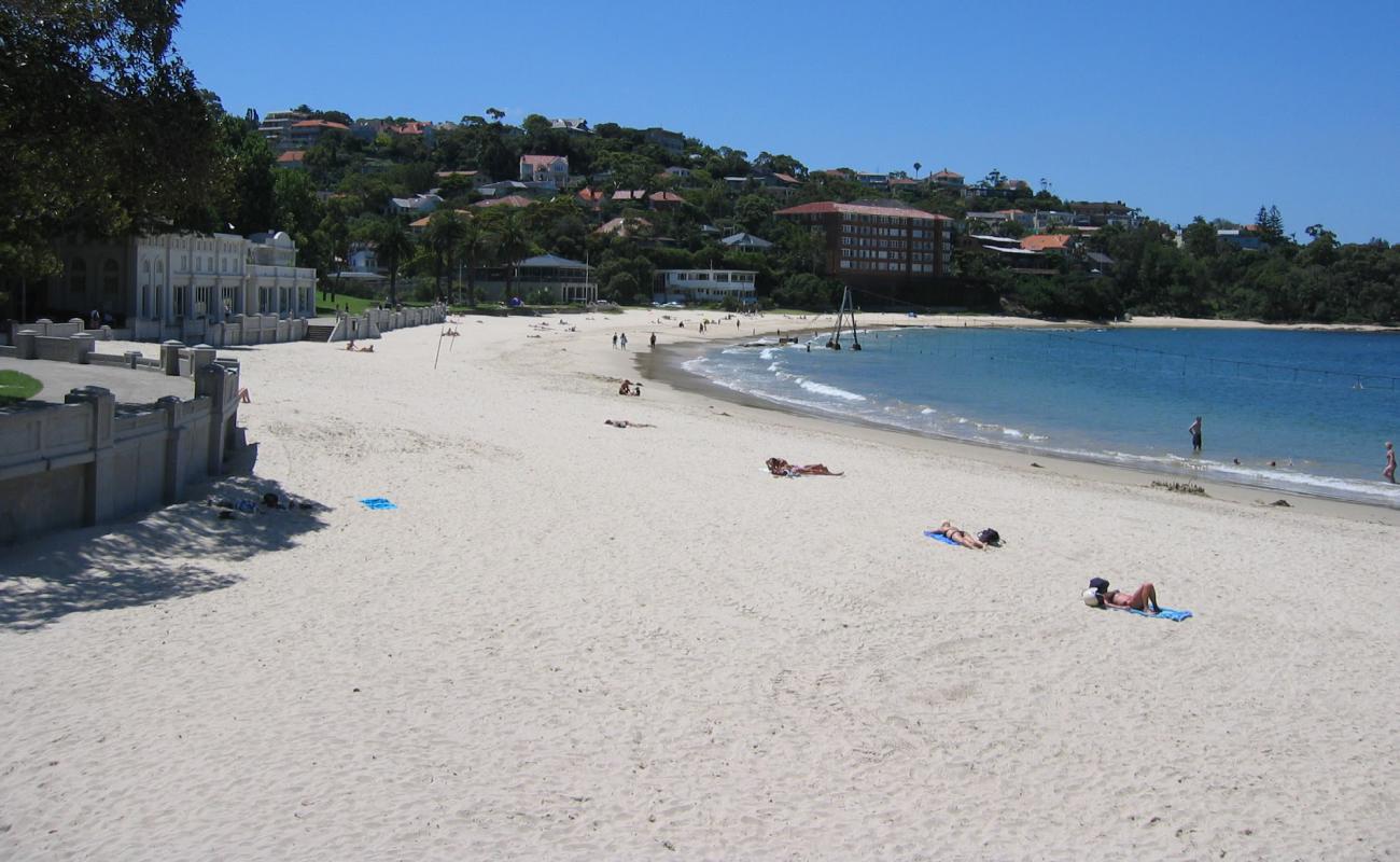 Foto de Edwards Beach con arena brillante superficie