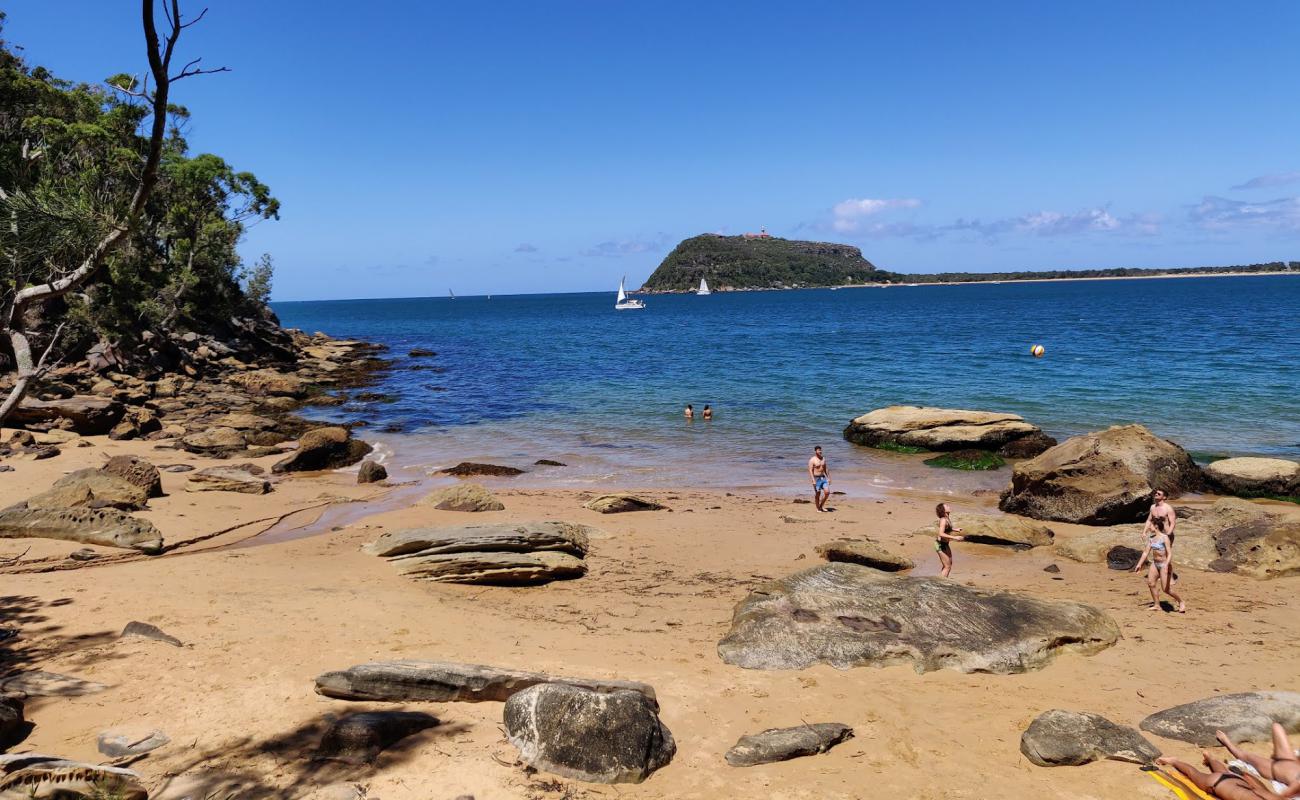 Foto de West Head Beach con arena brillante superficie