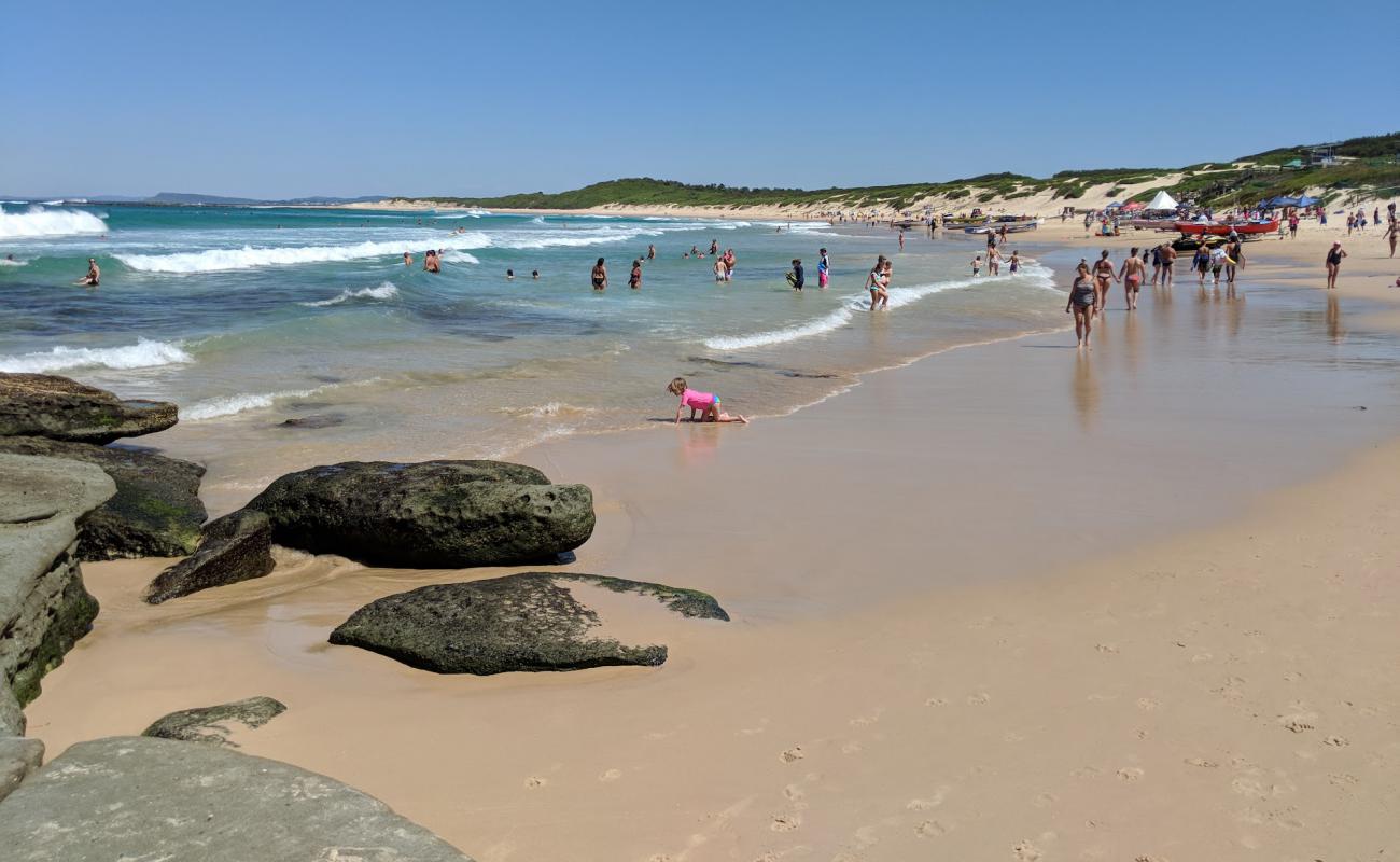 Foto de Soldiers Beach con arena brillante superficie