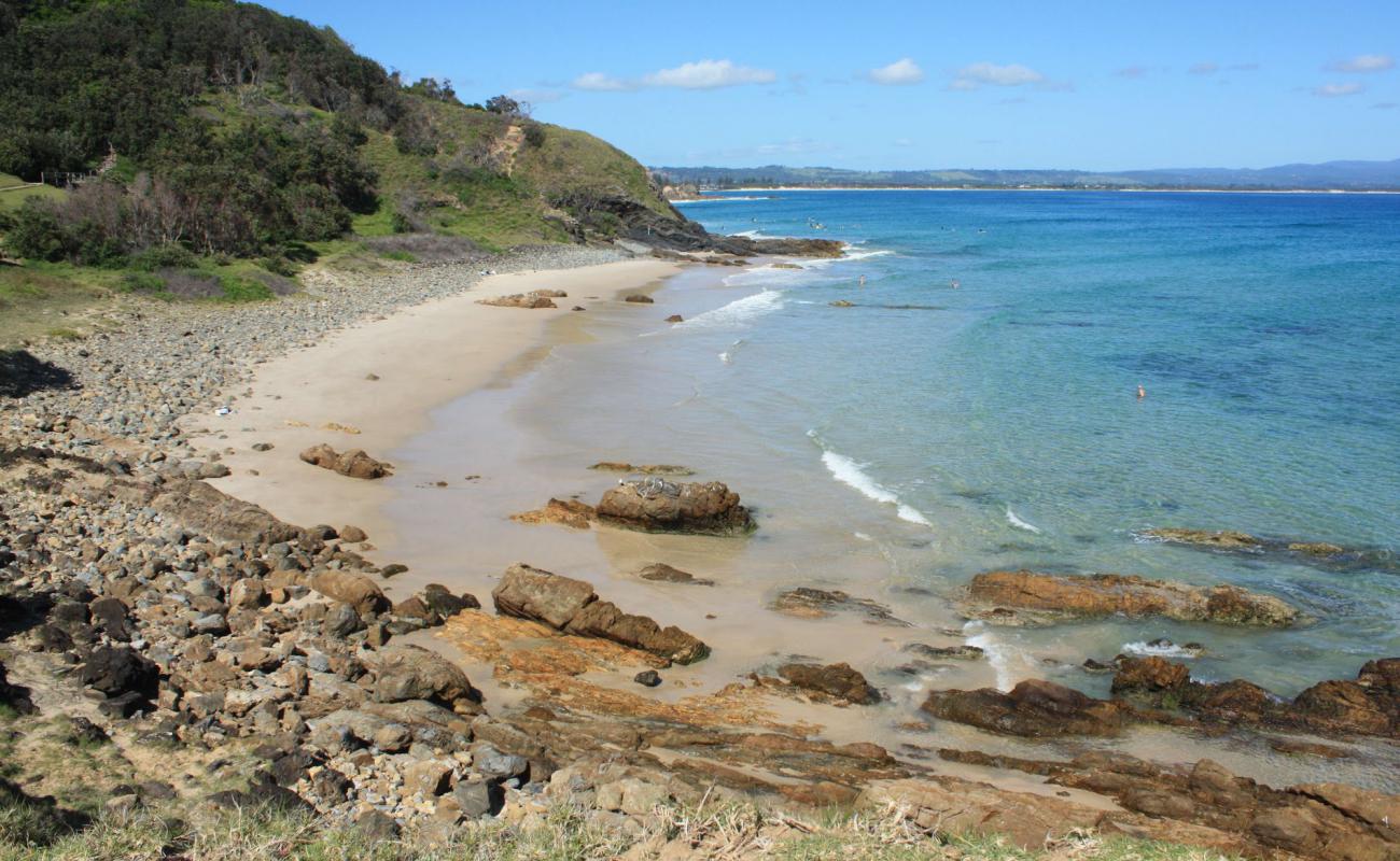 Foto de Little Wategos Beach con arena fina y guijarros superficie