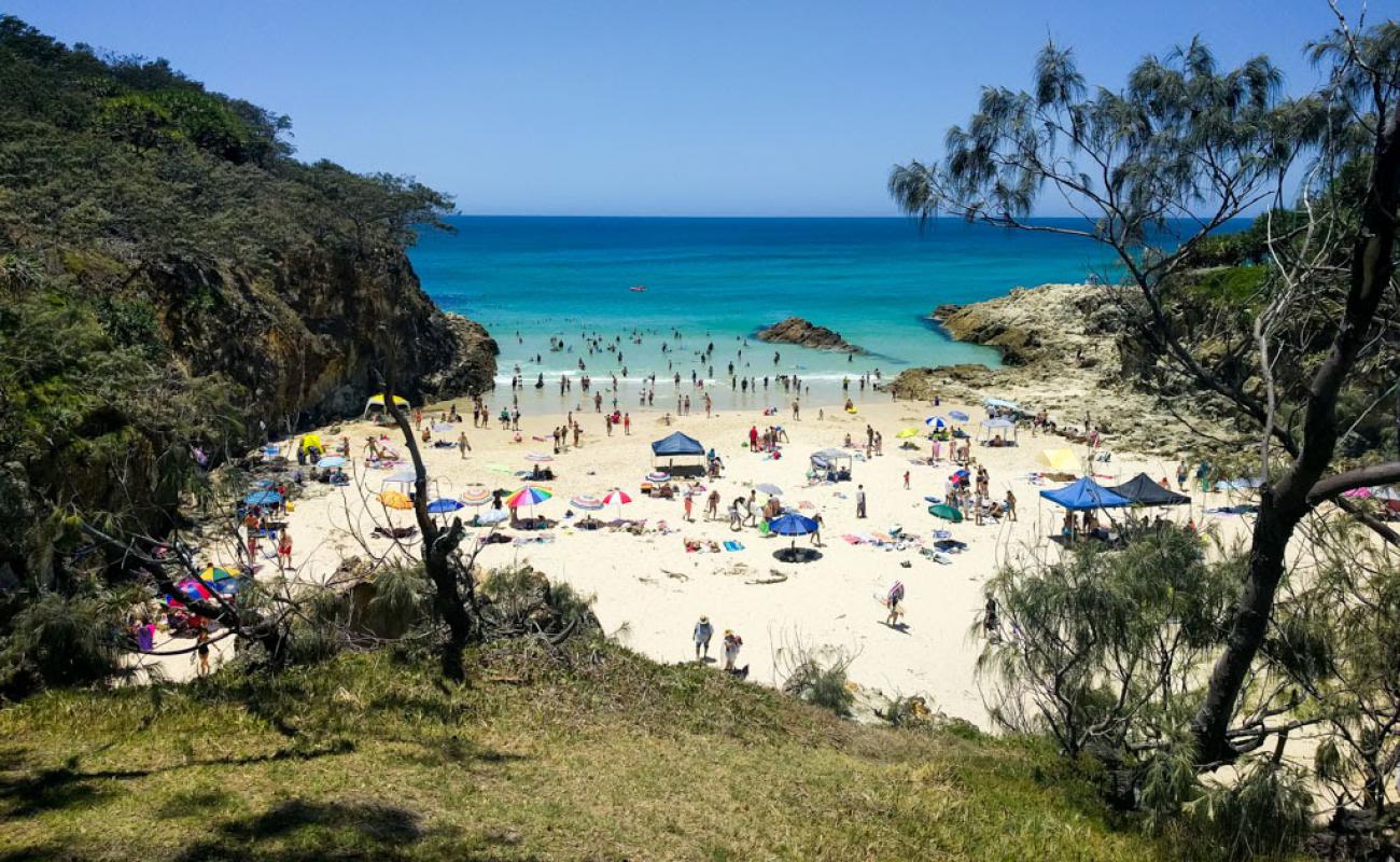 Foto de South Gorge Beach con brillante arena fina superficie