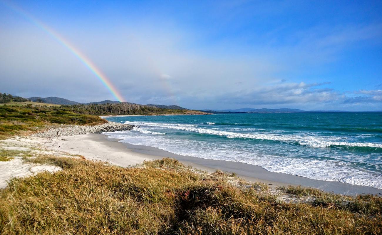 Foto de Aulichs Beach con arena brillante superficie