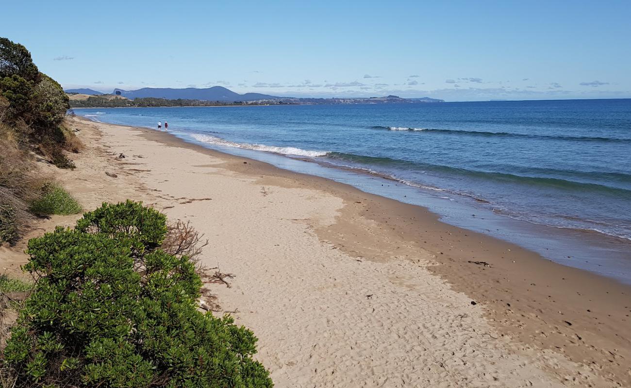 Foto de Turners Beach con arena fina y guijarros superficie