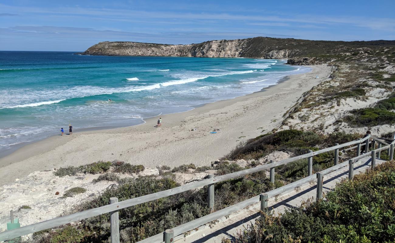 Foto de Pennington Bay Beach con arena brillante superficie