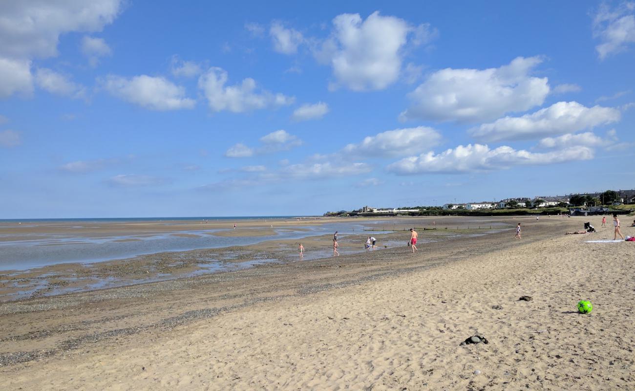 Foto de Malahide Beach con arena brillante superficie