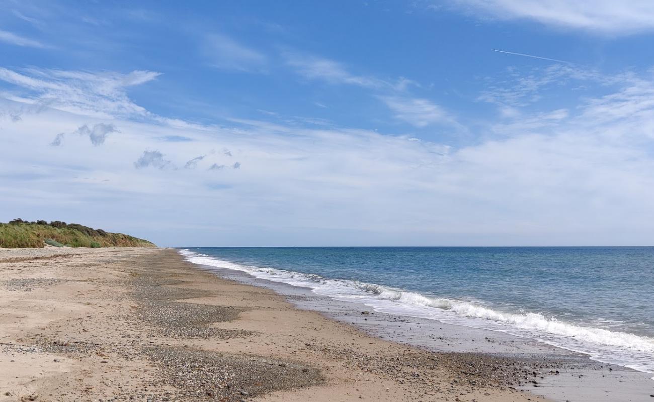 Foto de Oldmill Bay Beach con arena fina y guijarros superficie