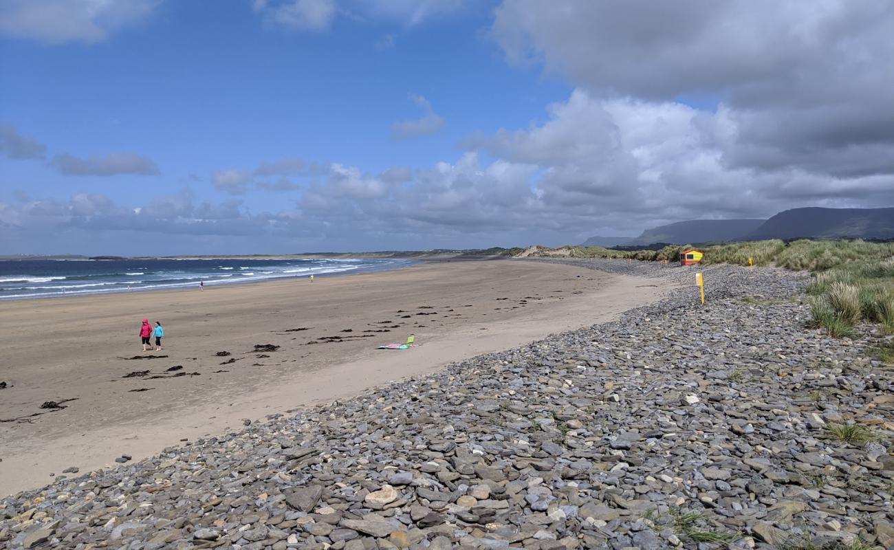 Foto de Strandhill Beach con guijarro ligero superficie