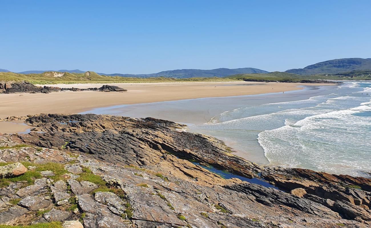 Foto de Tramore Beach con arena brillante superficie