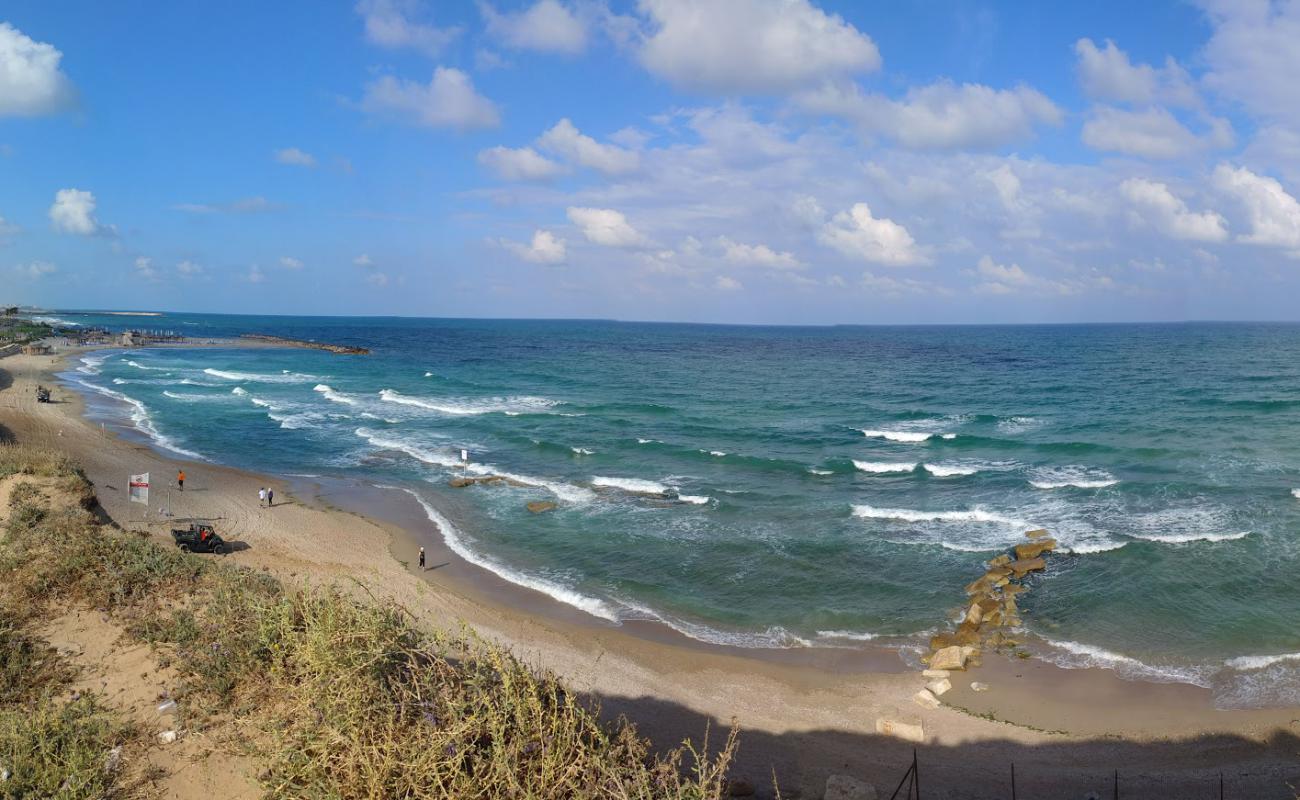 Foto de Tel Baruch beach con brillante arena fina superficie