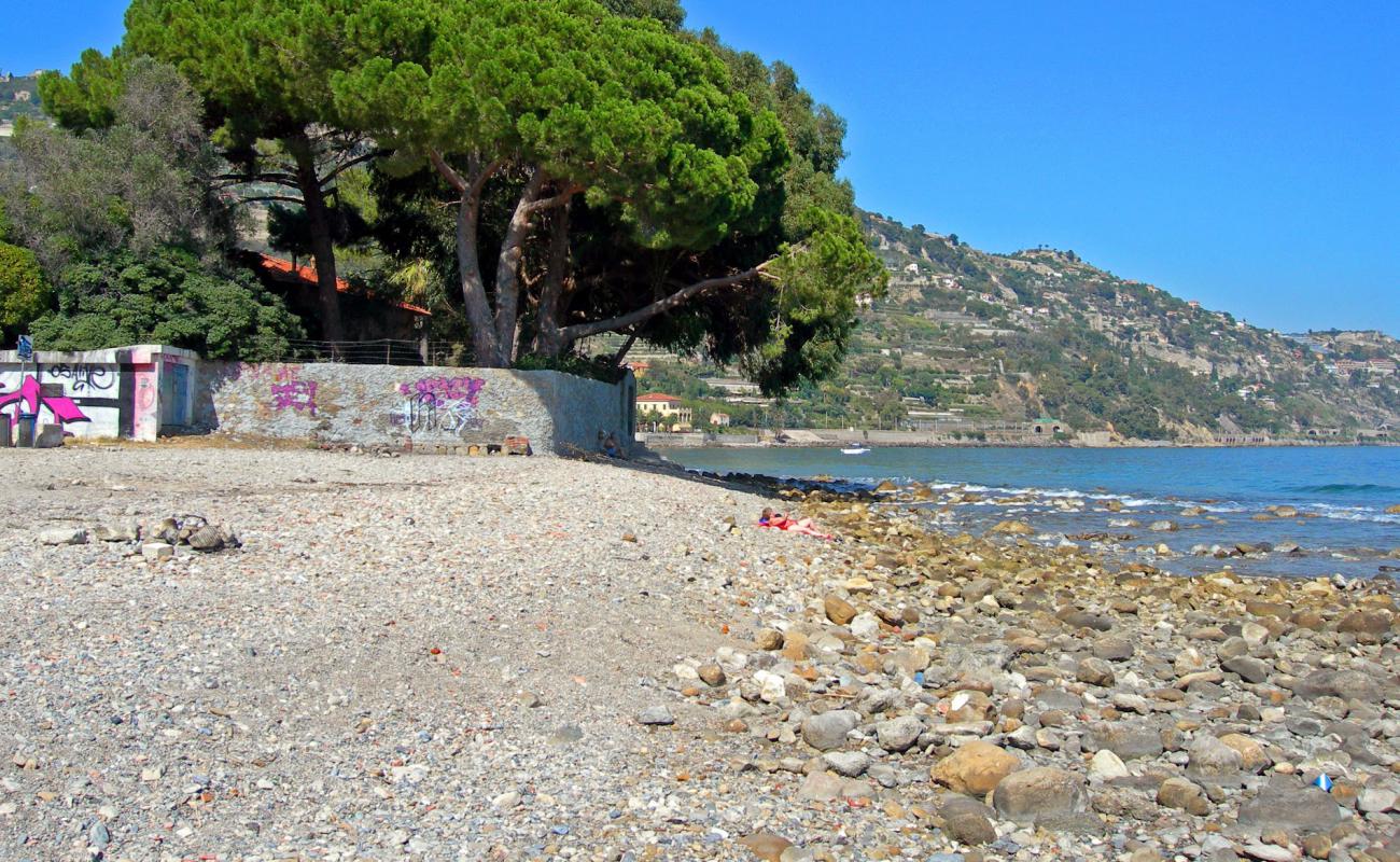 Foto de Orengo beach con piedra superficie