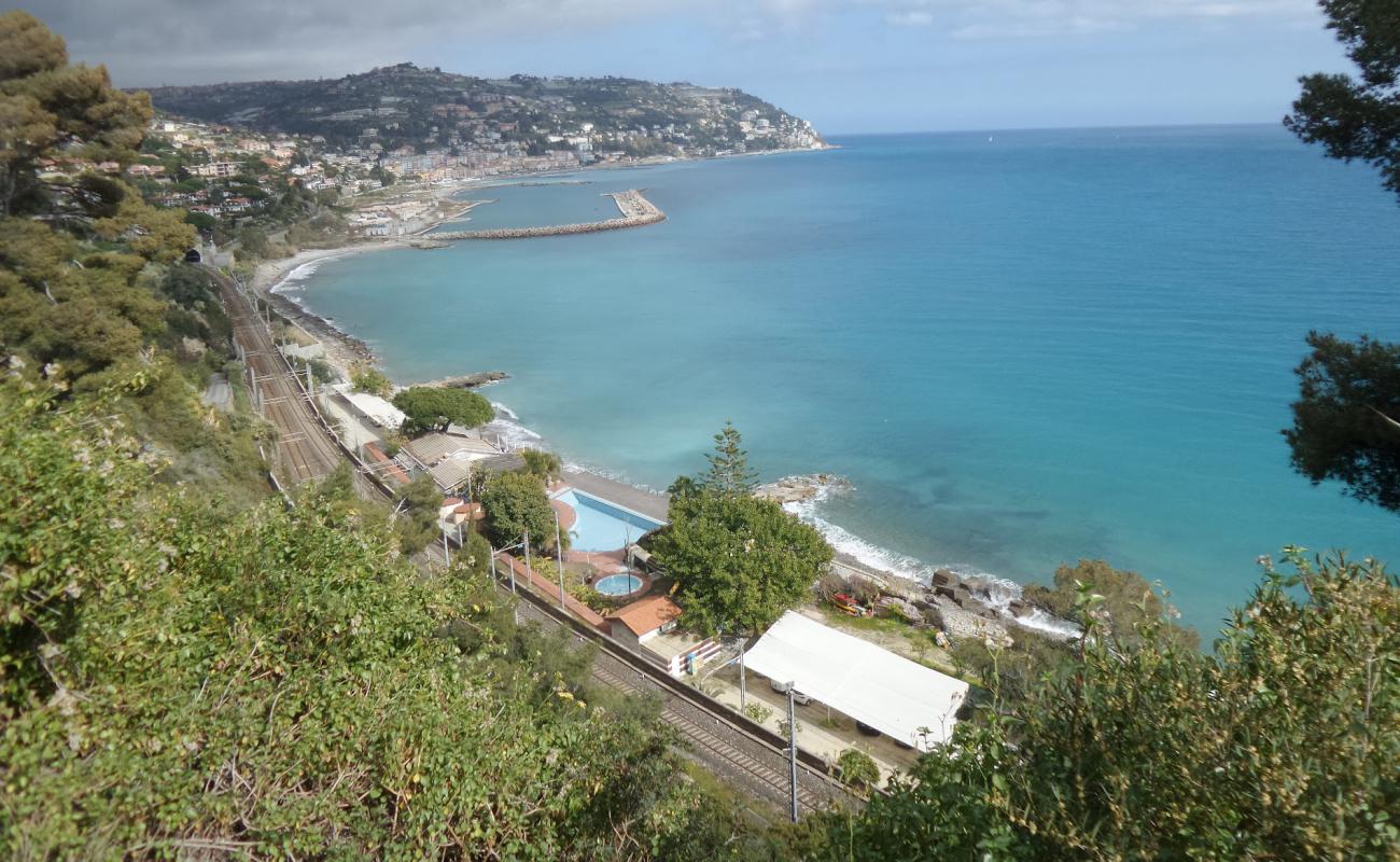 Foto de Termini beach con guijarro fino gris superficie