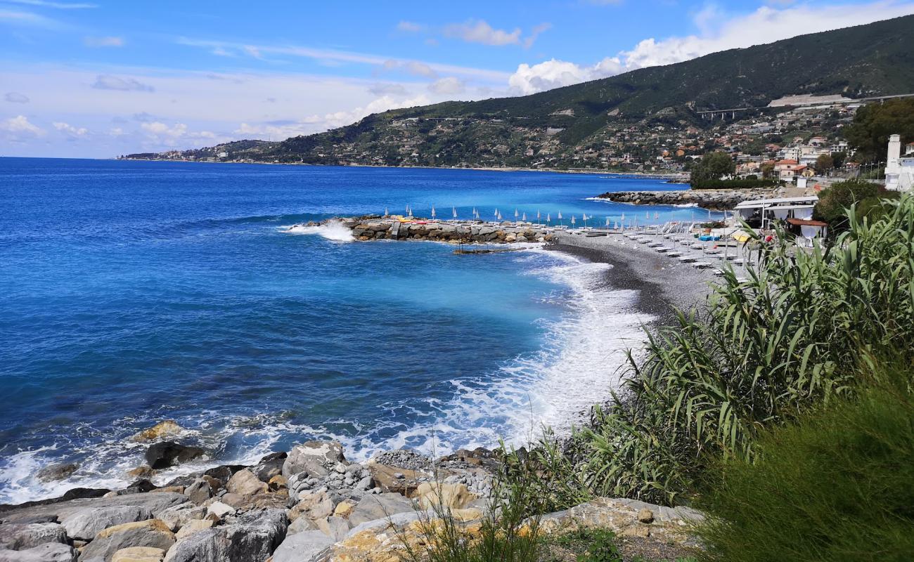 Foto de Bagni Byblos con guijarro gris superficie