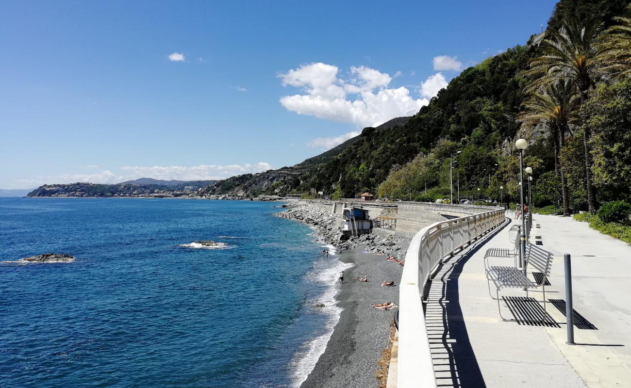 Foto de Nave beach con guijarro fino gris superficie