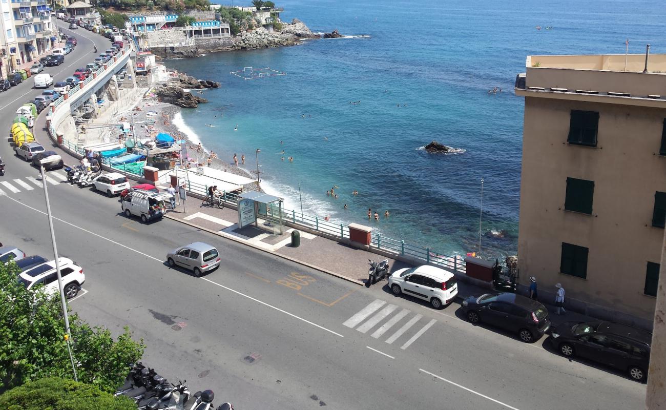 Foto de Quinto beach con guijarro gris superficie