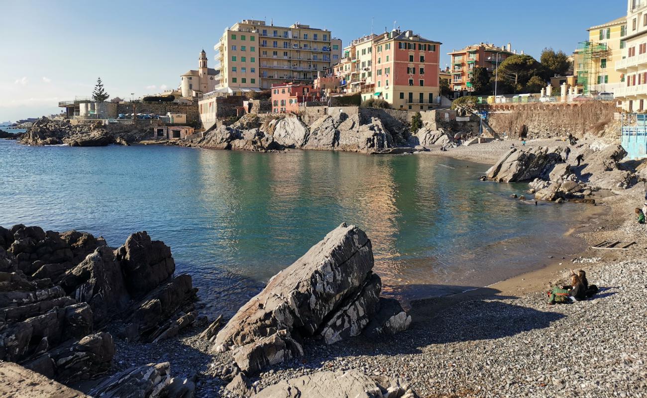 Foto de Gianelli beach con guijarro gris superficie