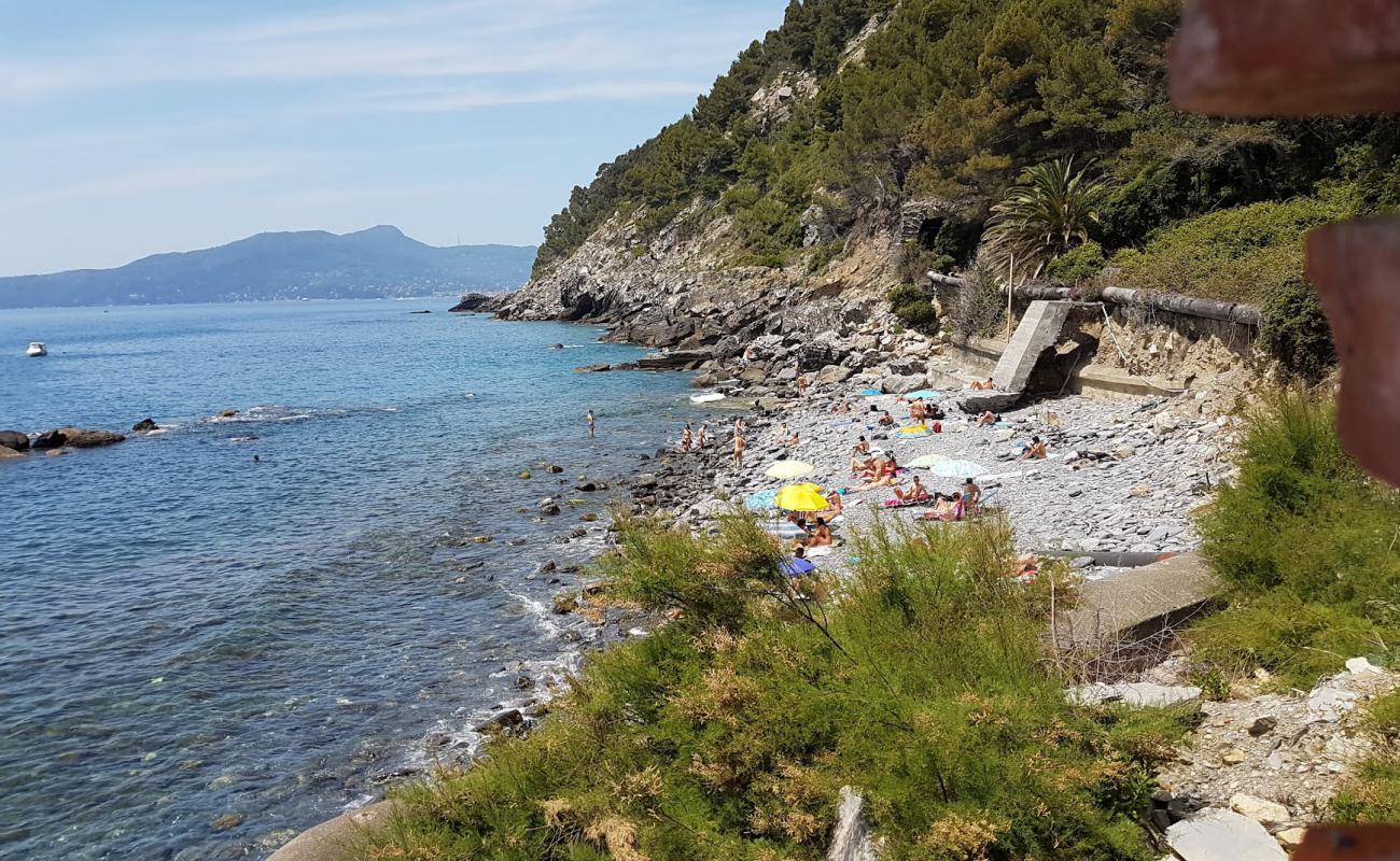 Foto de Spiaggia Nudista Chiavari con piedra superficie