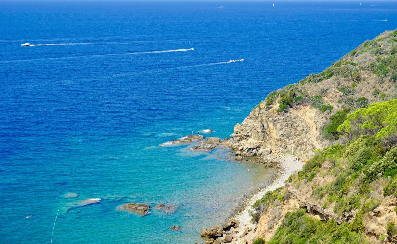 Foto de Cava beach con piedra superficie