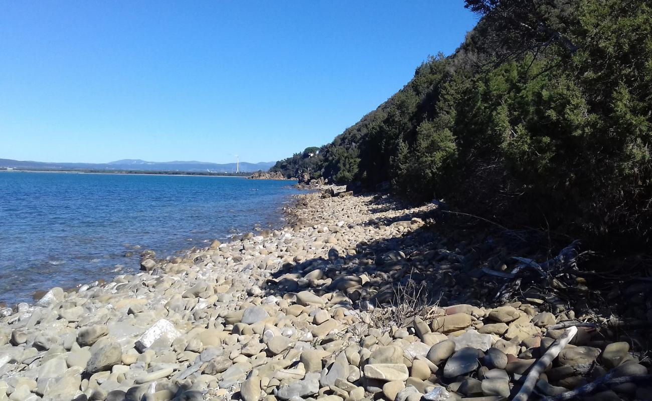 Foto de Cala Le Donne con piedra superficie